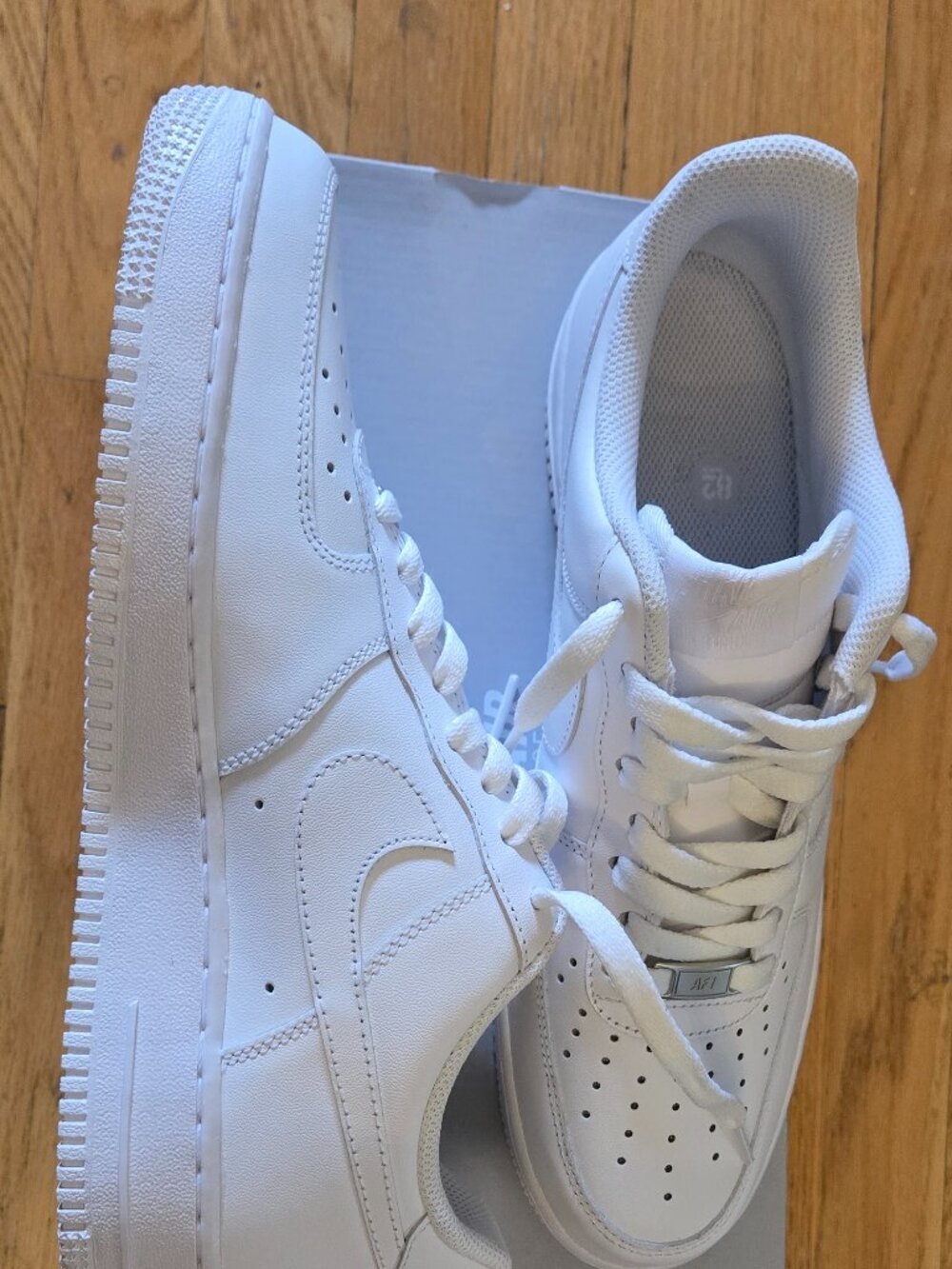Nike Air Force 1 '07 Triple White | Men's 8.5 | NEW - Picture 9 of 16